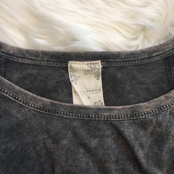 Blu Pepper gray shirt - Picture 6 of 7